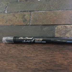 Too Faced Bulletproof 24 hour Shadow Liner Black-out eye shadow and eye liner